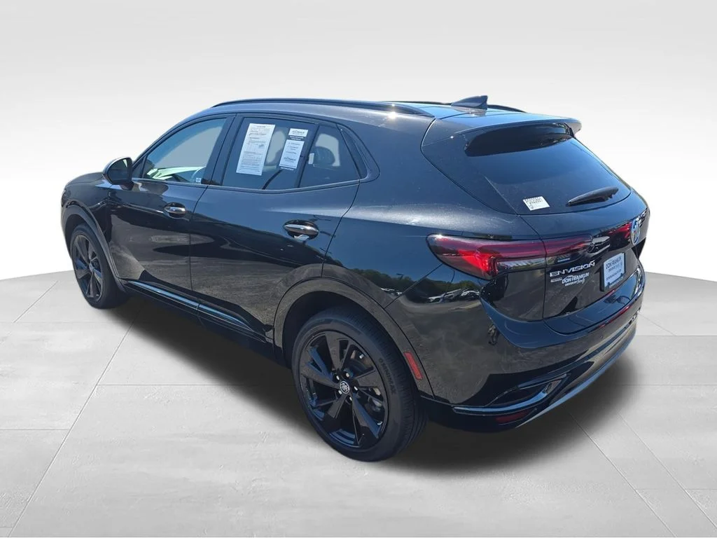 Used 2023 Black Buick Essence image 7
