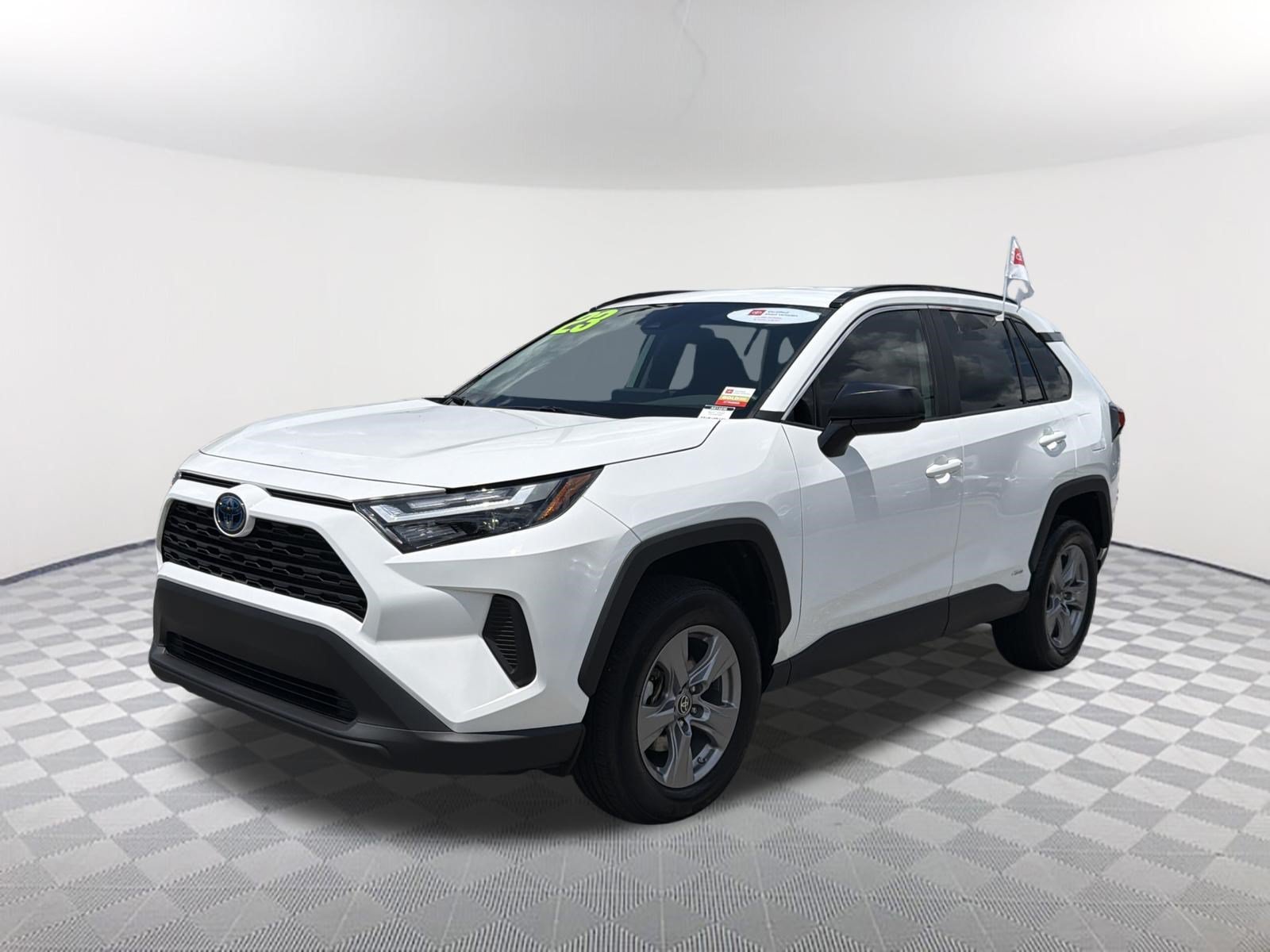 Certified Used 2023 Wind Chill Pearl Toyota LE image 3