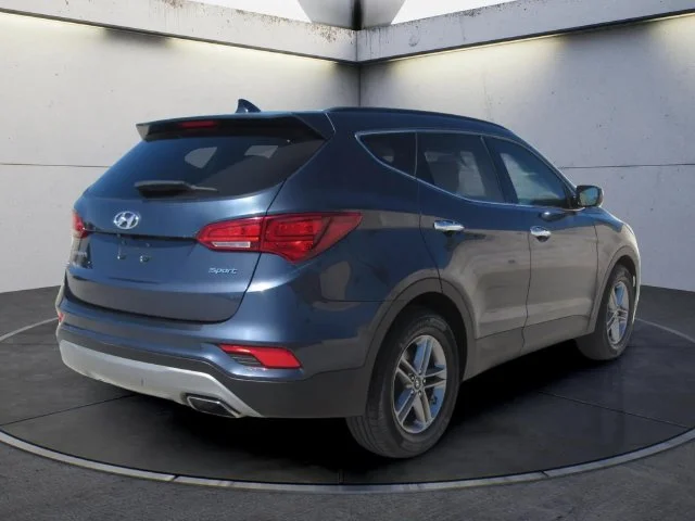 Used 2017 Marlin Blue Hyundai 2.4 Base image 5