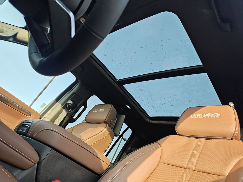 2026 Chevrolet Suburban High Country - Photo 24