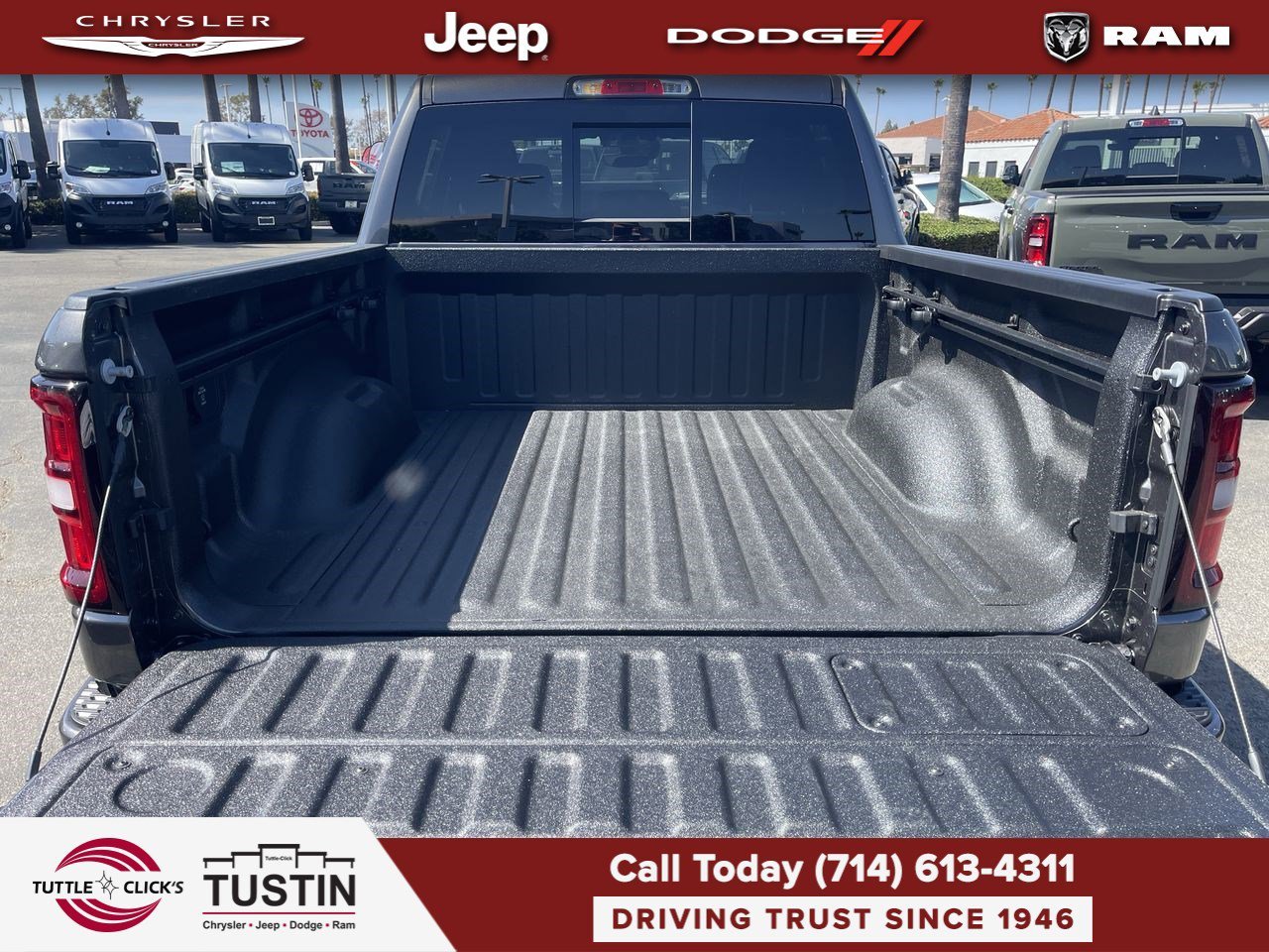 New 2026 Granite Crystal Metallic Clear-Coat Exterior Paint RAM Laramie image 27