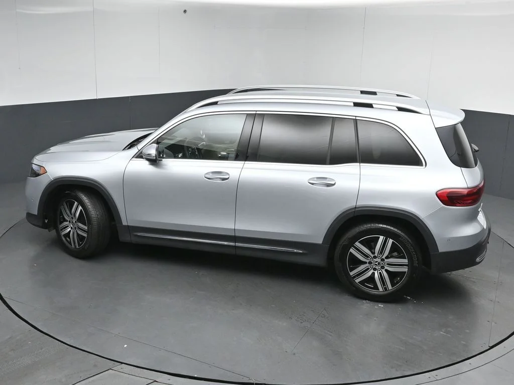 Used 2024 Cirrus Silver Metallic Mercedes-Benz 300 image 42