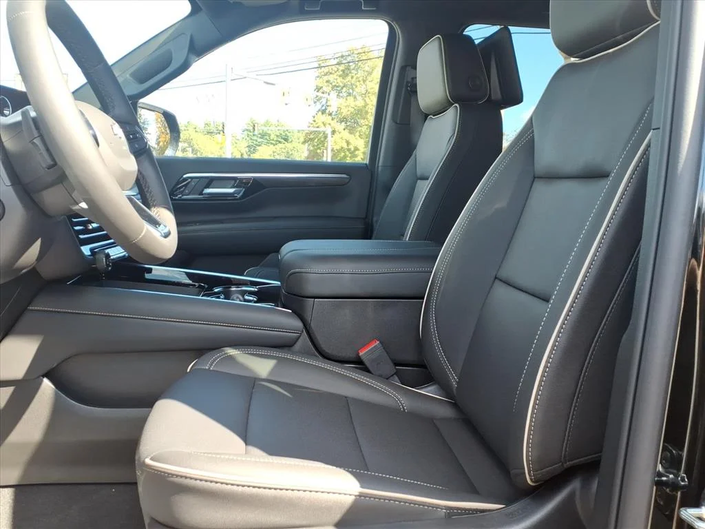 2026 Chevrolet Suburban Premier - Photo 10