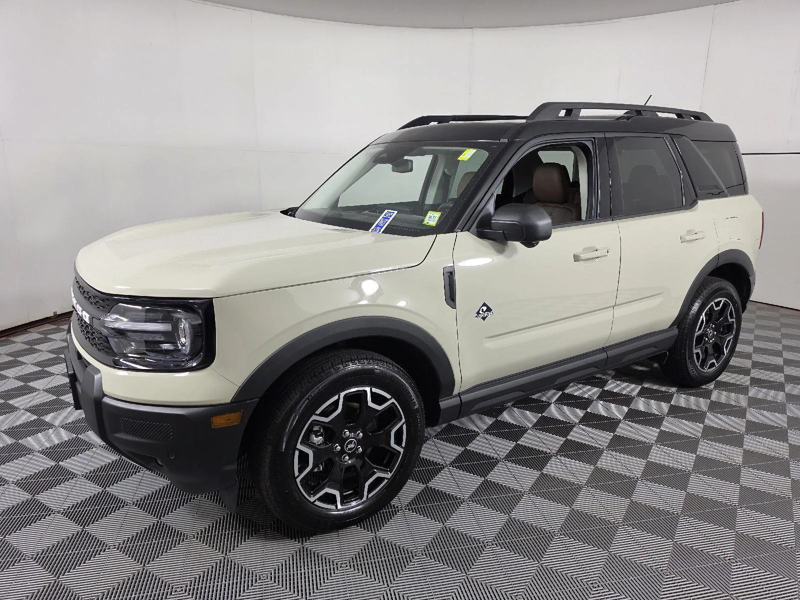 Used 2025 Desert Sand Ford Outer Banks image 7