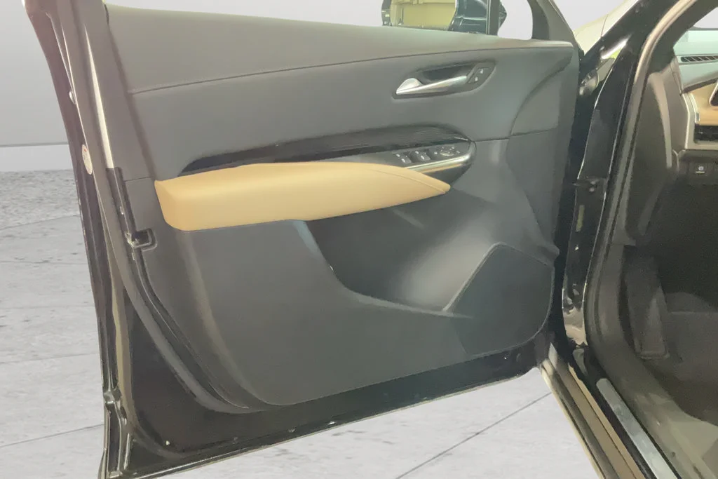 2024 Cadillac XT4 Luxury - Photo 10