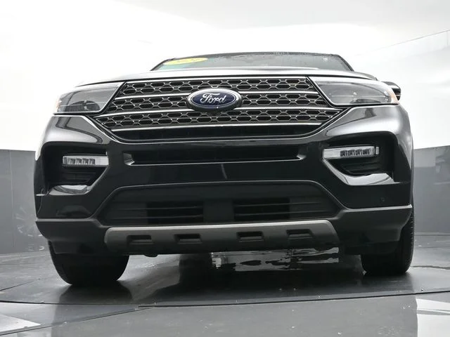 Used 2021 Black Ford King Ranch image 36