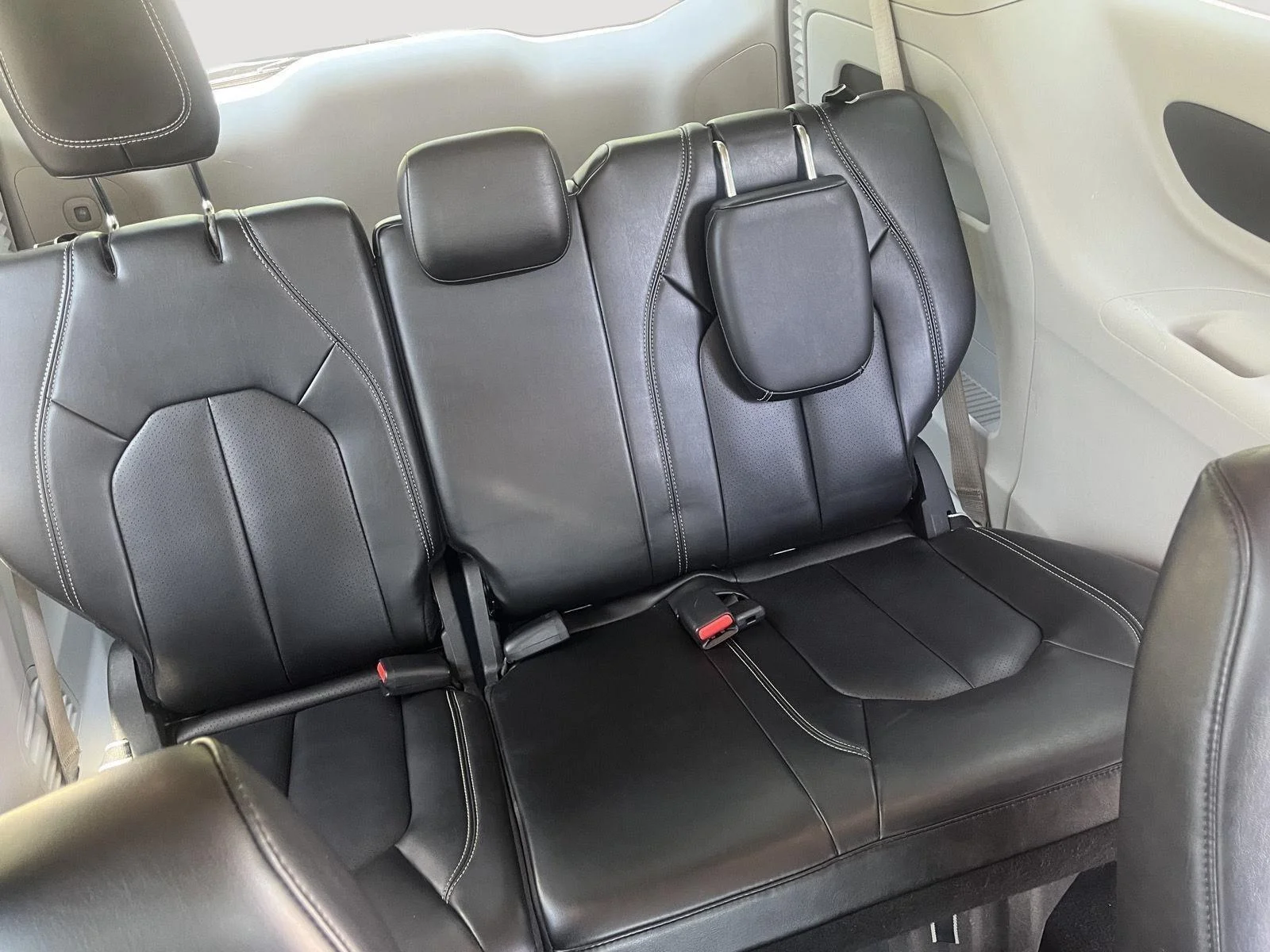 Used 2023 Bright White Clearcoat Chrysler Touring L image 16