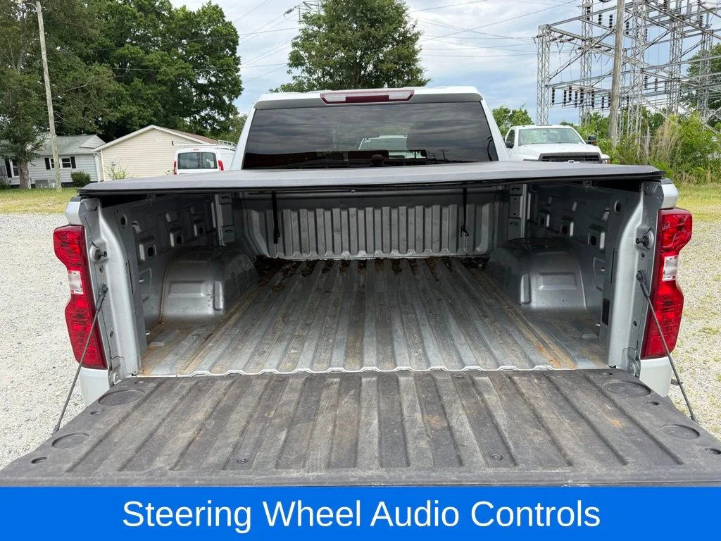 Used 2021 Silver Chevrolet LT image 19