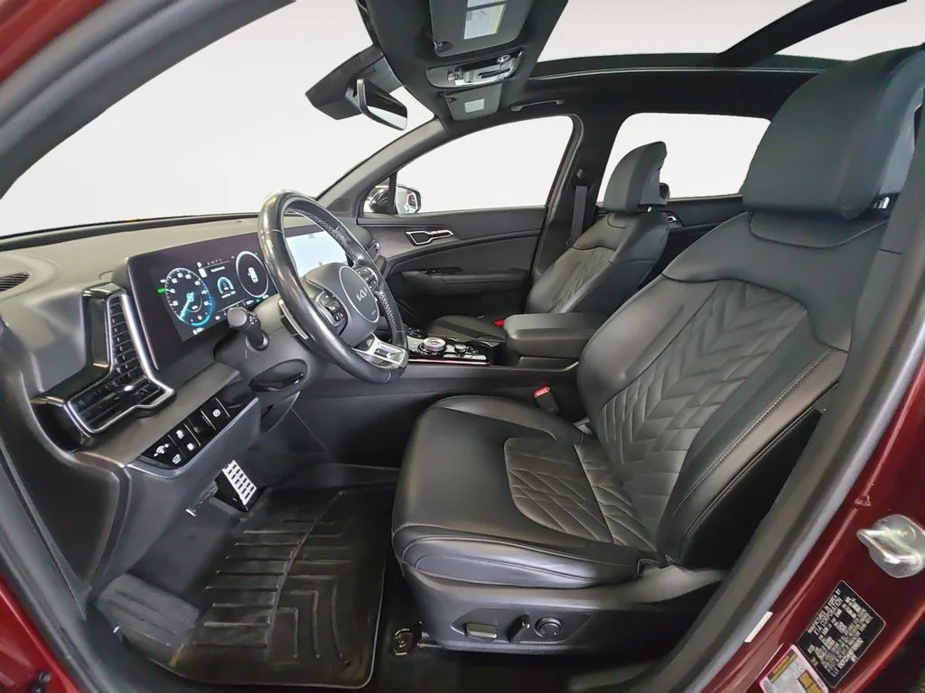 Used 2023 Red Kia X-Line Prestige image 11