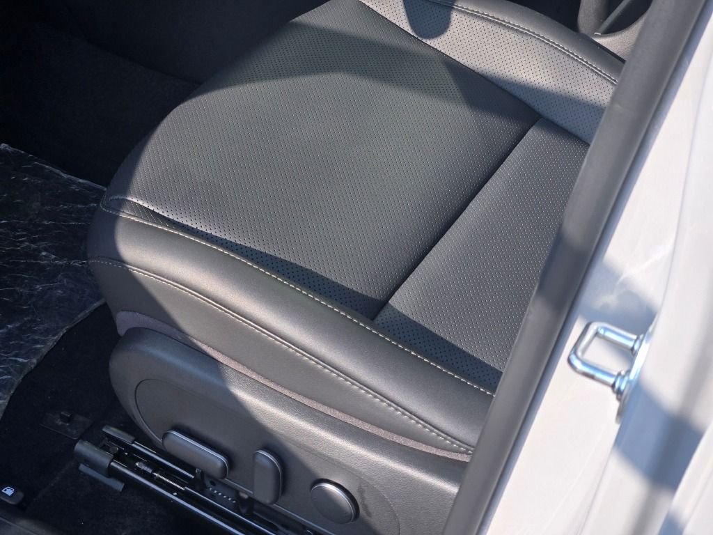 Used 2026 Cyber Gray Metallic Hyundai Limited image 22