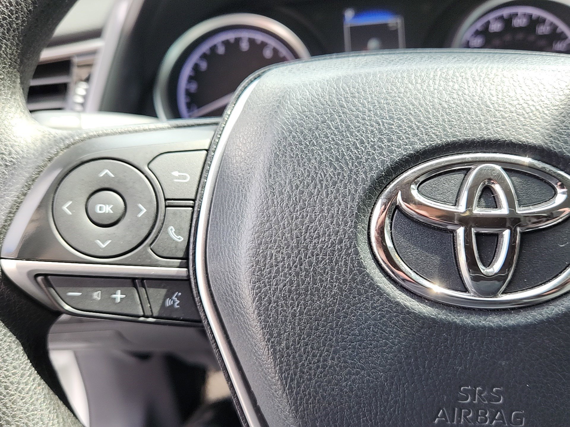2024 Toyota Camry LE - Photo 19