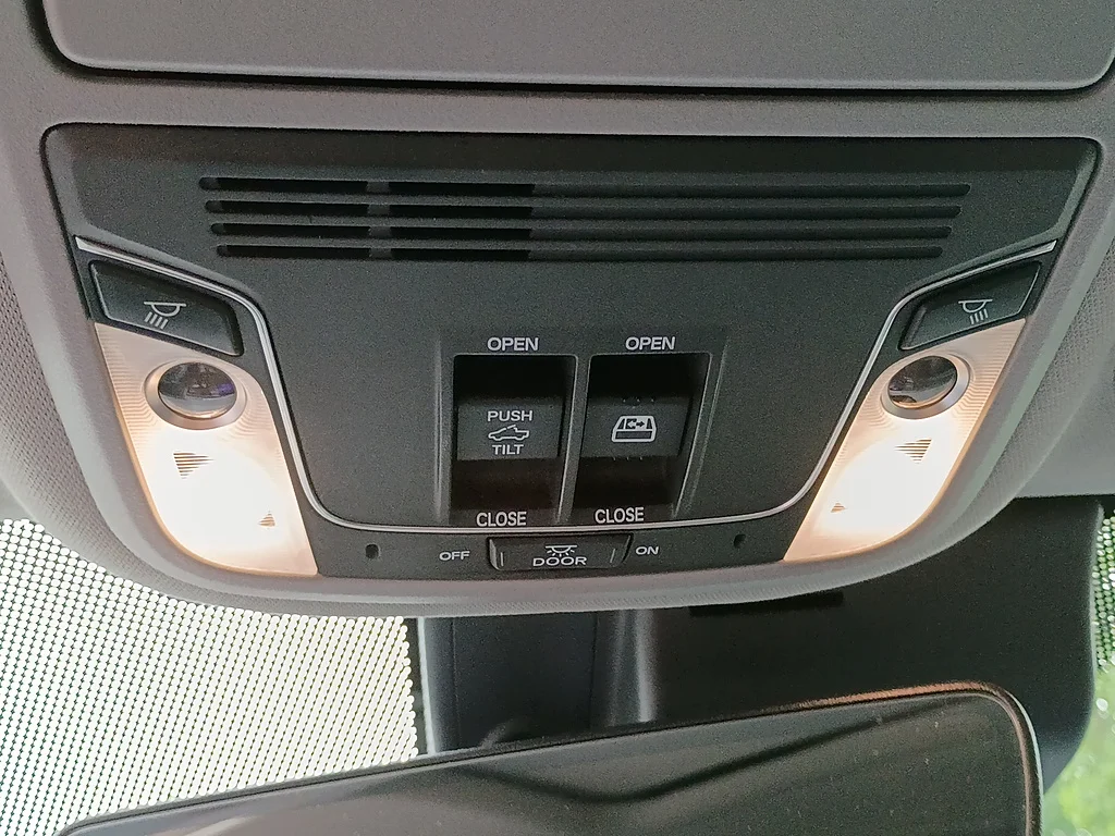 Certified Used 2023 Crystal Black Pearl Honda RTL image 22