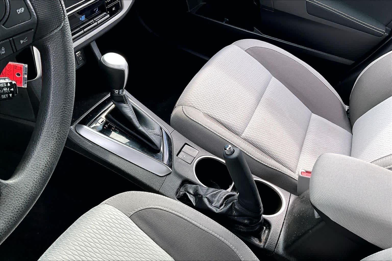 Used 2018 Black Sand Pearl Toyota LE image 15