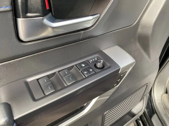 Used 2022 Black Toyota Platinum image 25
