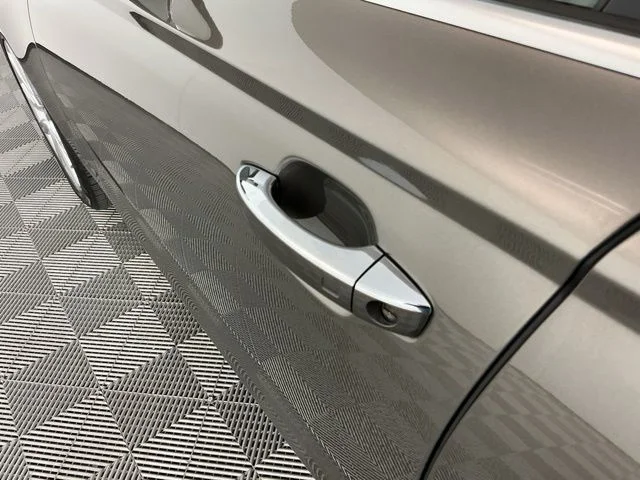 Used 2016 Tornado Gray Metallic Audi 3.0 TDI Premium Plus image 11