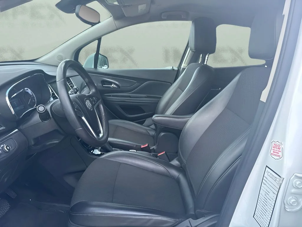 Used 2021 White Buick Preferred image 9