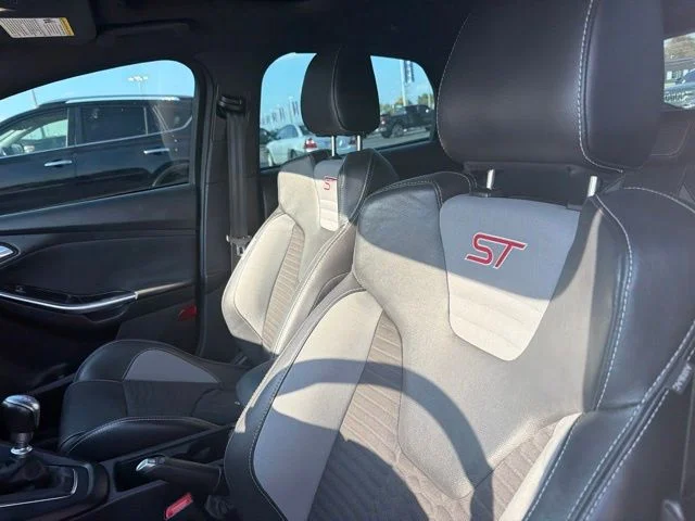 Used 2015 Tuxedo Black Ford ST image 19