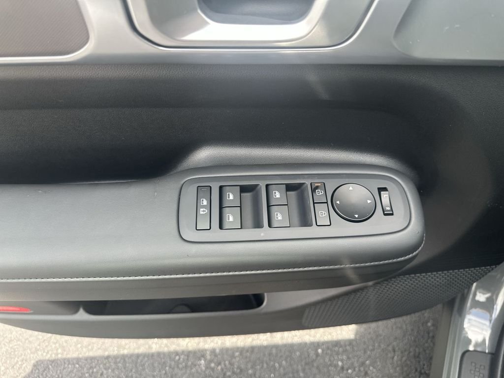 New 2026 Gray Hyundai SEL image 19