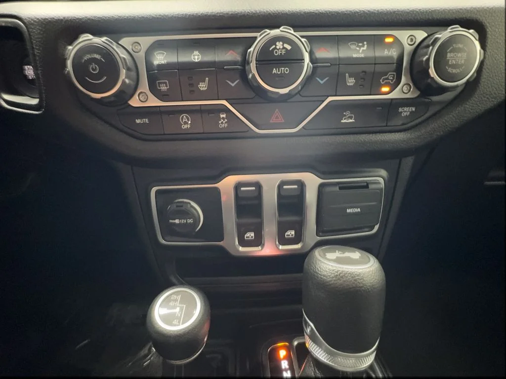 Used 2024 Gray Jeep Sport S image 28