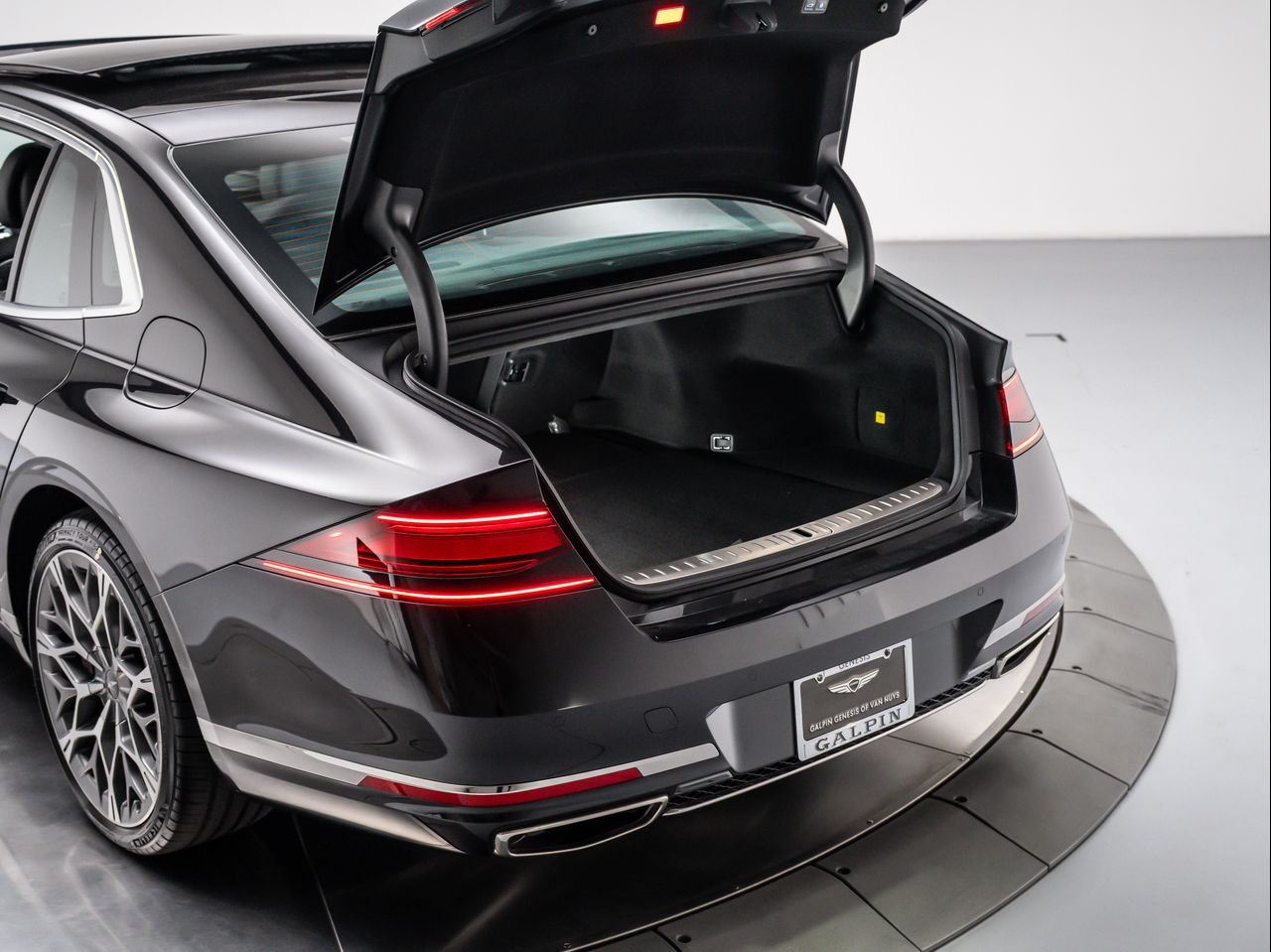 New 2026 Vik Black Genesis 3.5T E-SC MHEV image 10