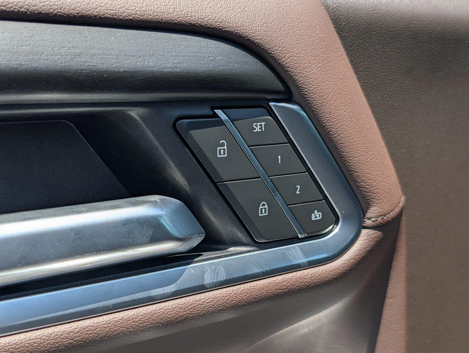 New 2026 Glacier White Tricoat GMC Denali image 17