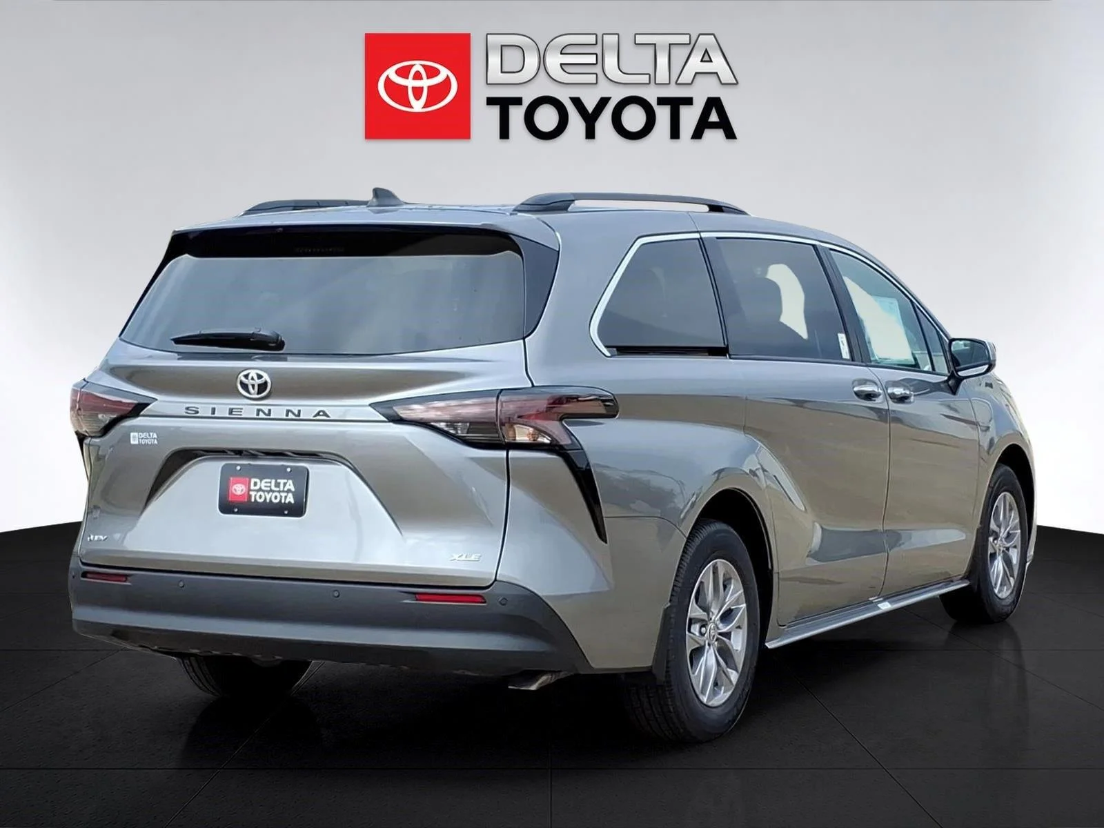 New 2026 Heavy Metal Toyota XLE image 5