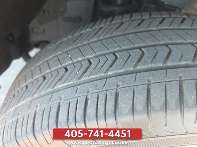Used 2025  Toyota SR5 image 33