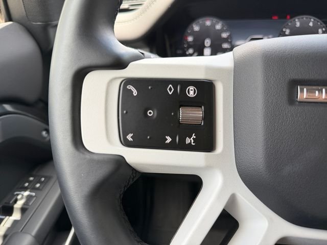 New 2026 Carpathian Grey Land Rover X-Dynamic SE image 22