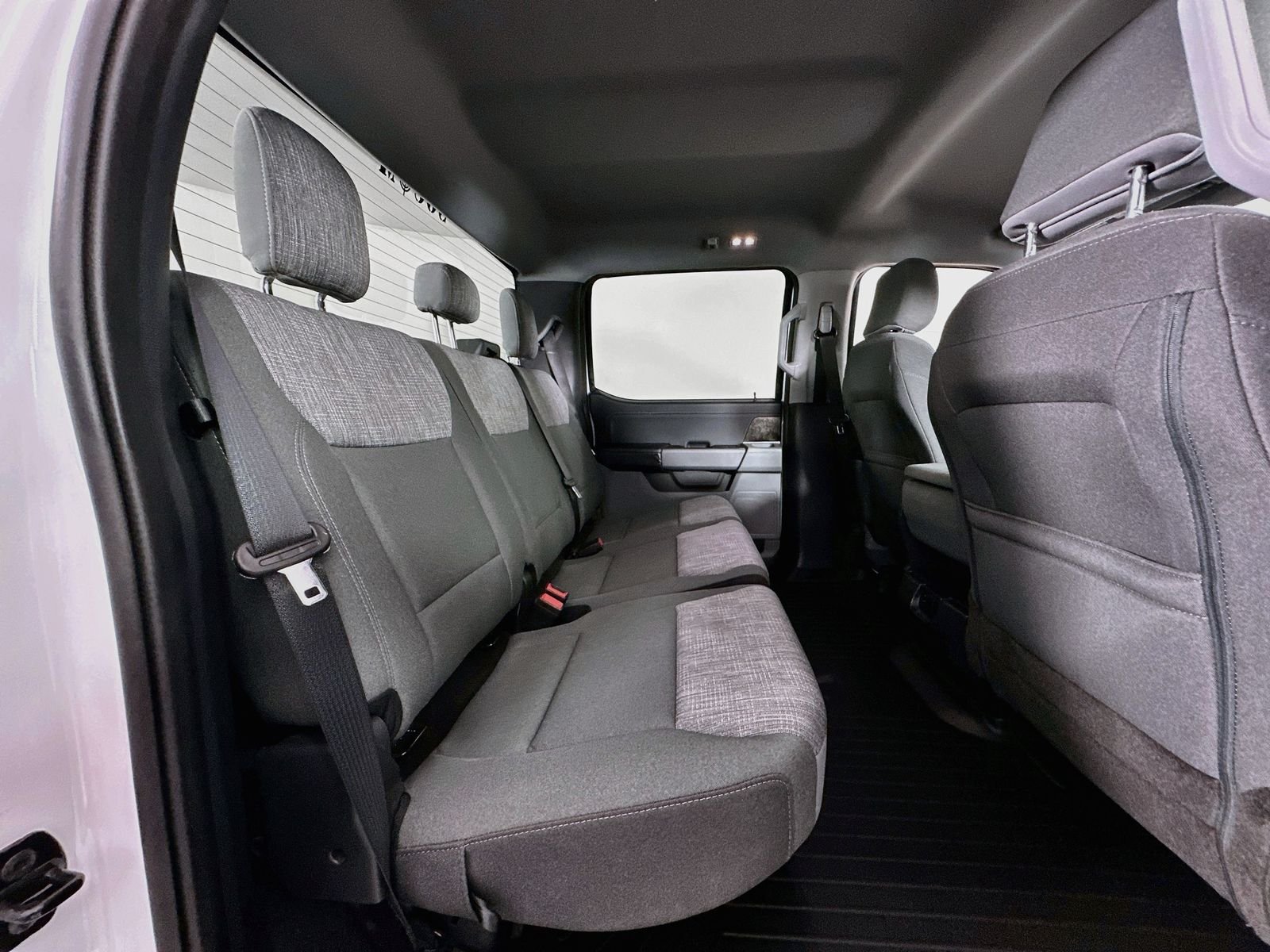 Used 2023 White Ford XL image 26