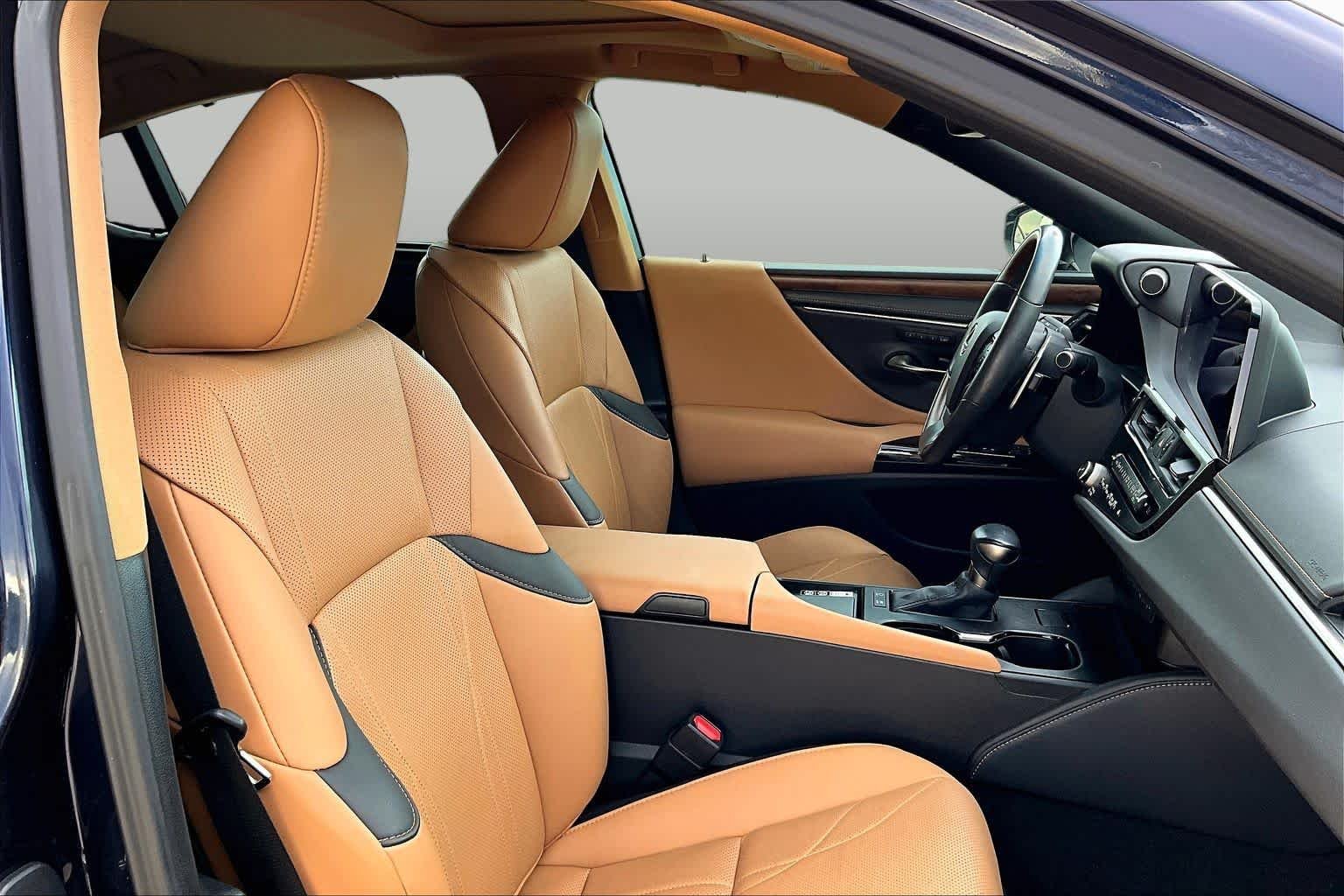 Used 2023 Nightfall Mica Lexus Ultra Luxury image 9