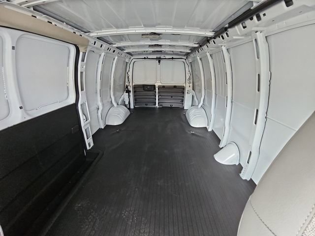 2026 GMC Savana Cargo Work Van - Photo 15