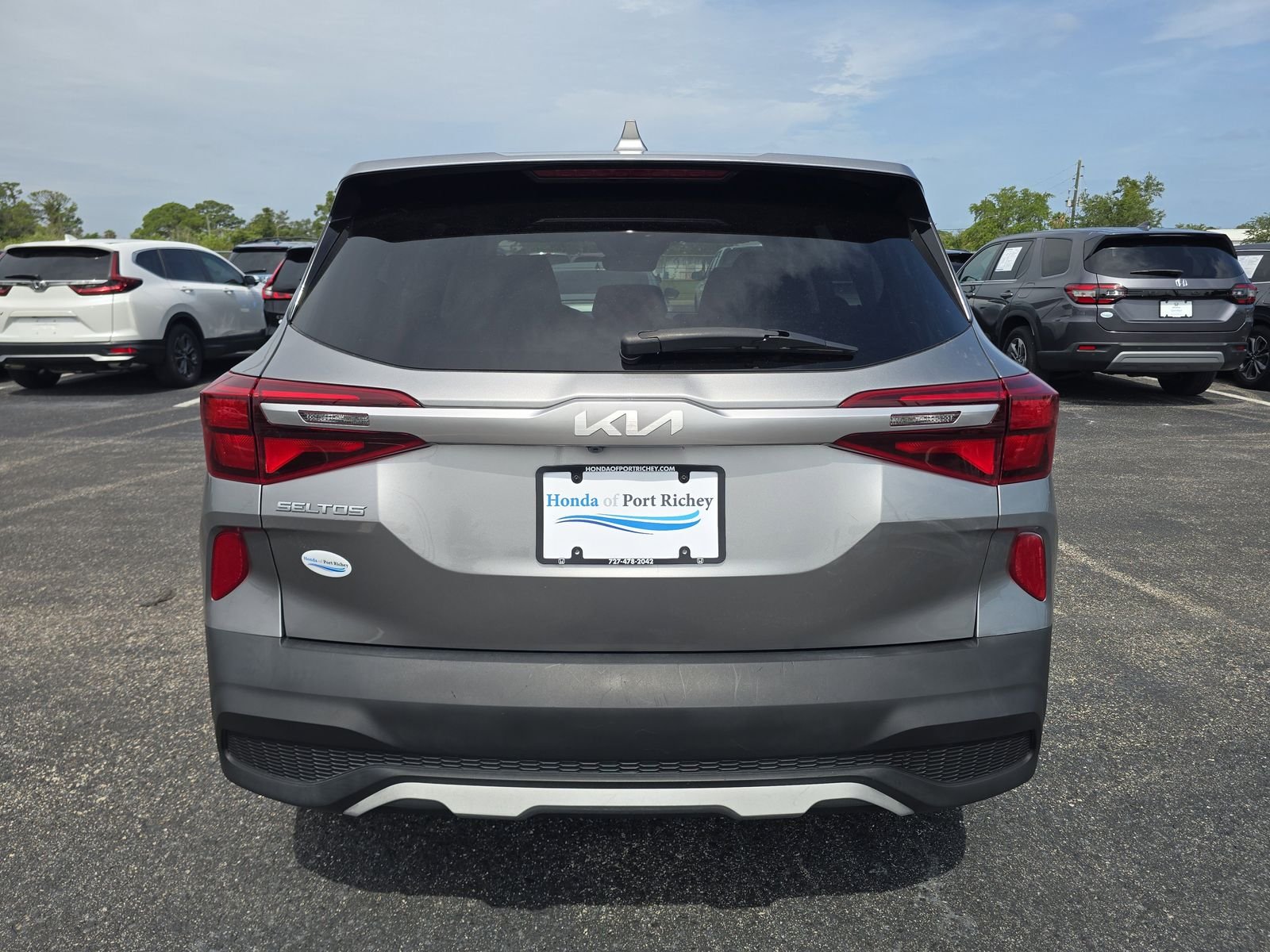 Used 2023 Gray Kia LX image 5