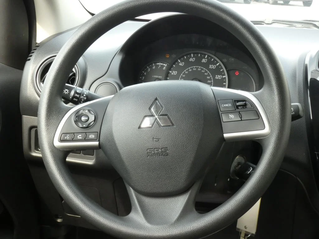 Used 2024 Gray Mitsubishi  image 10