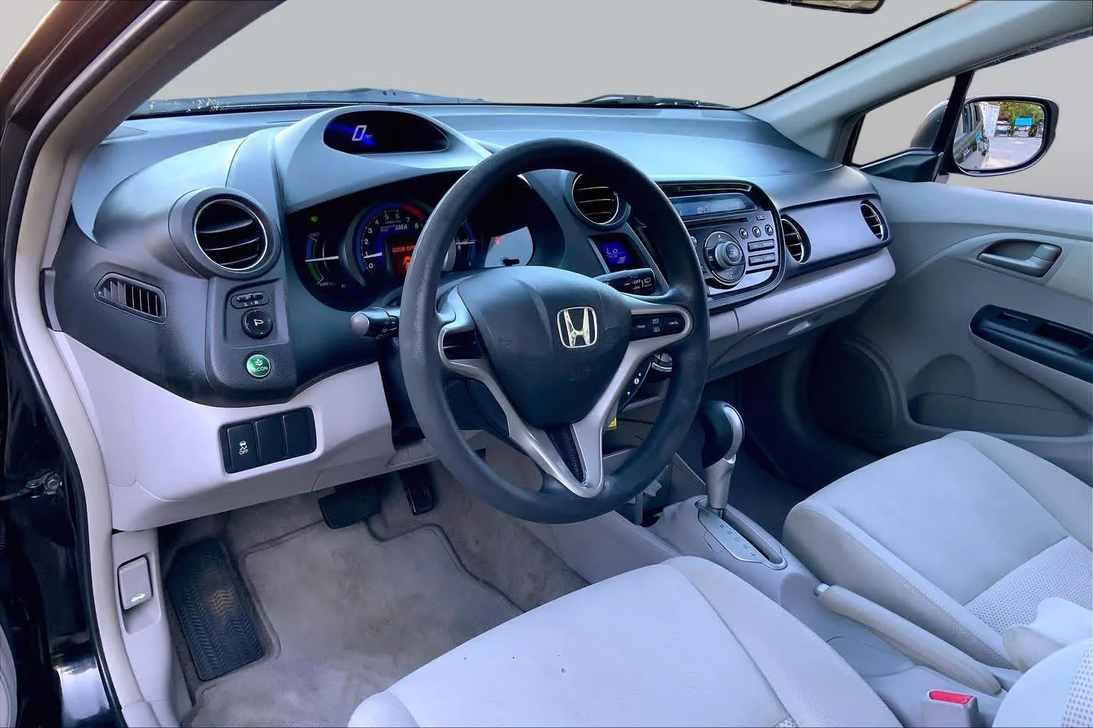 Used 2011 Crystal Black Pearl Honda LX image 17