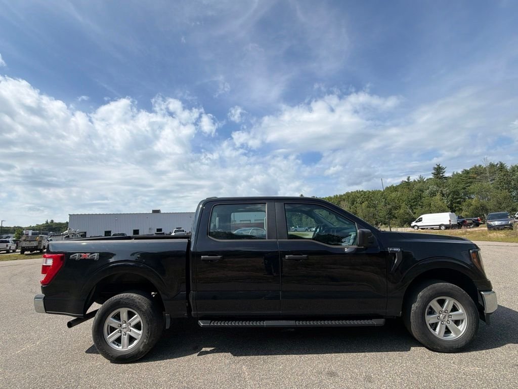 Used 2023 Black Metallic Ford XL image 3