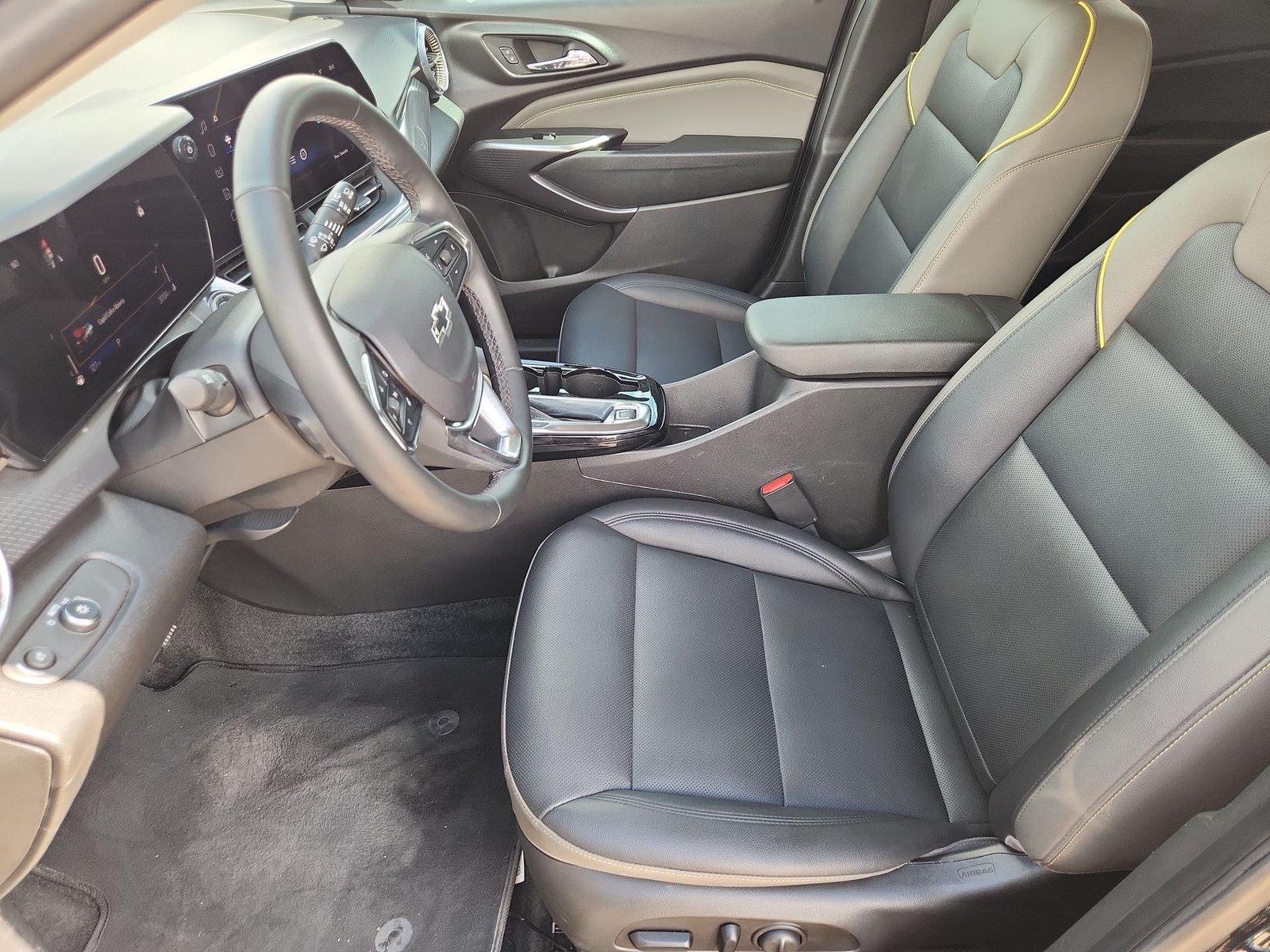 2025 Chevrolet Trax Activ - Photo 18