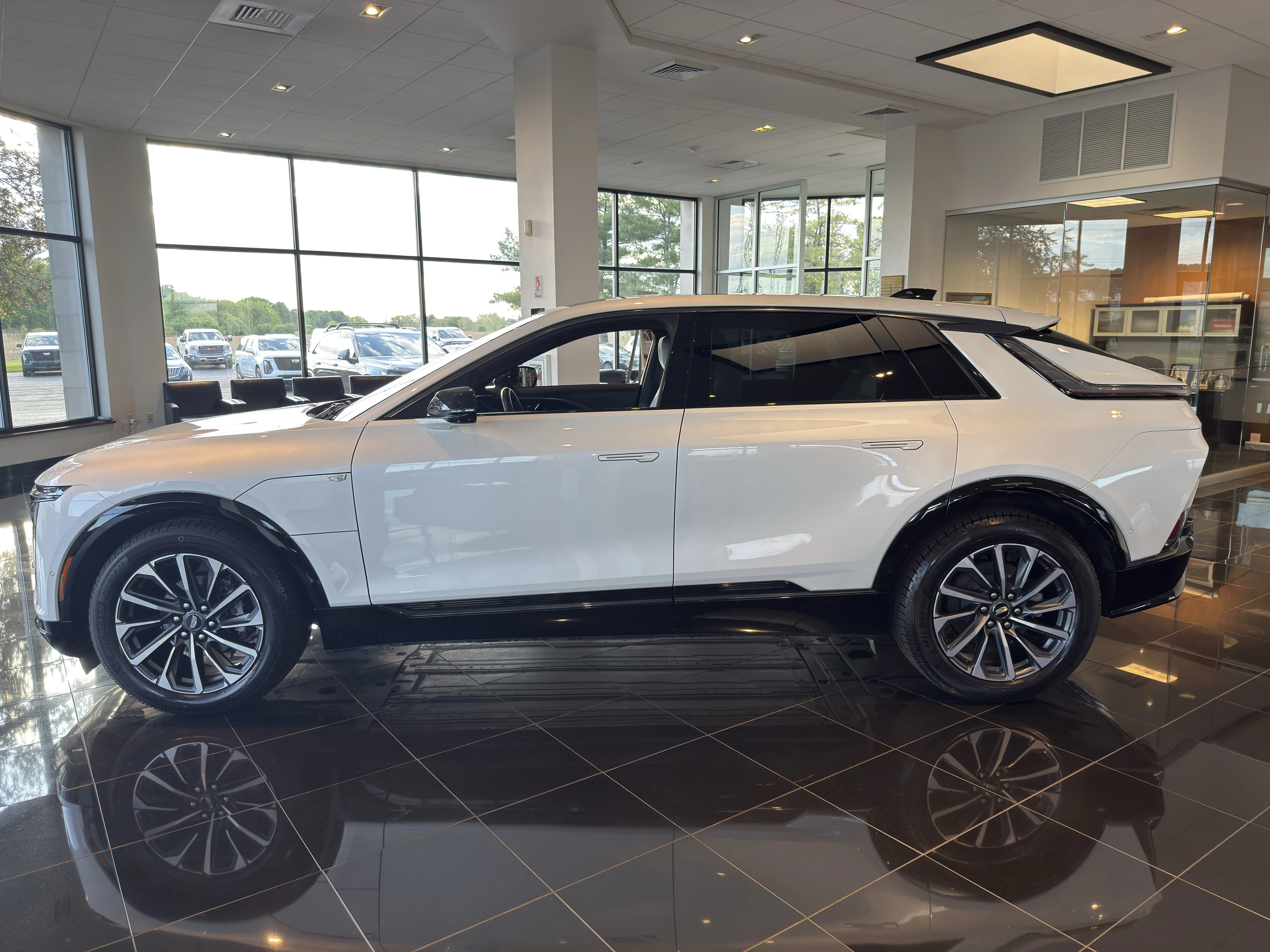 Certified 2024 Cadillac LYRIQ Sport 2 with VIN 1GYKPVRL0RZ117286 for sale in Lancaster, PA