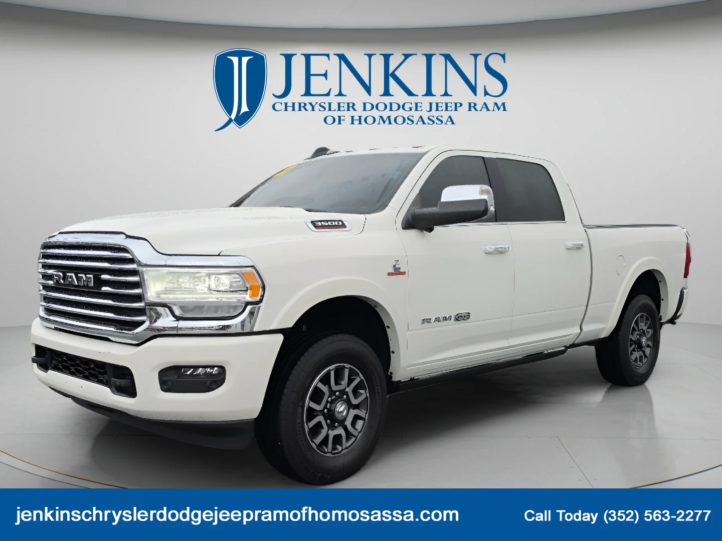 Used 2022 Pearl White Ram Longhorn image 10