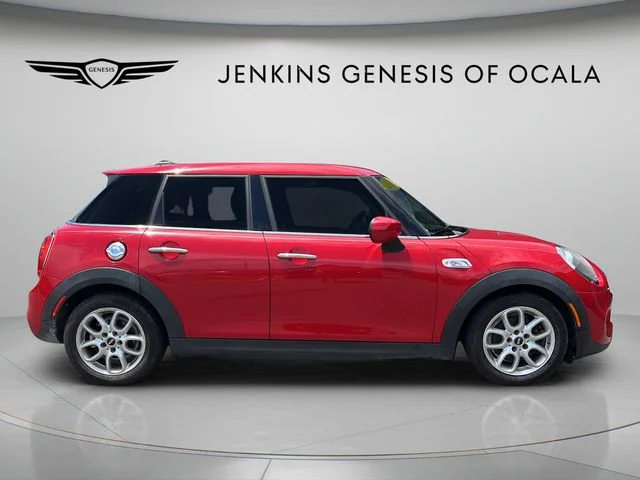 Used 2020 Red MINI Signature image 2