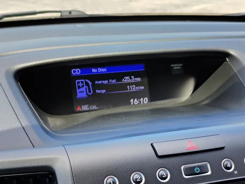 Used 2014  Honda LX image 25