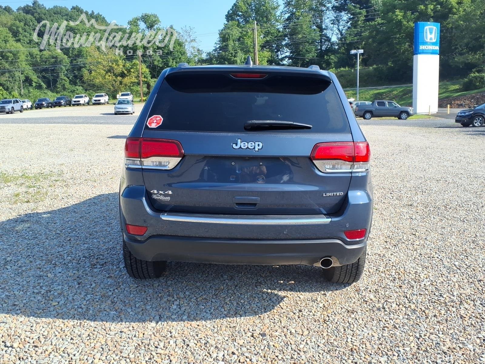 Used 2021 Slate Blue Pearlcoat Jeep Limited image 7