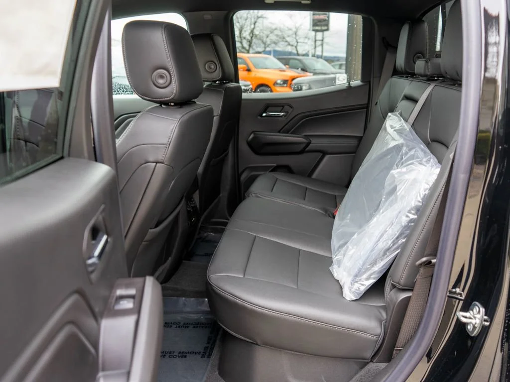New 2026 Onyx Black GMC Elevation image 12
