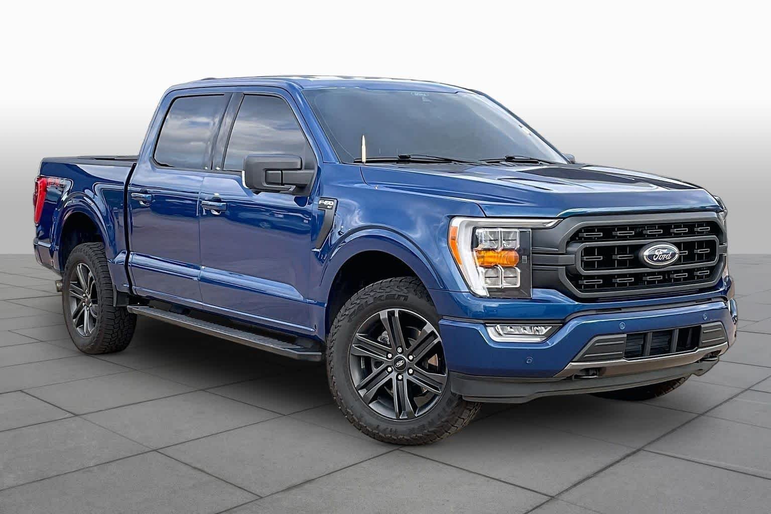 Used 2022 Atlas Blue Metallic Ford XLT image 3