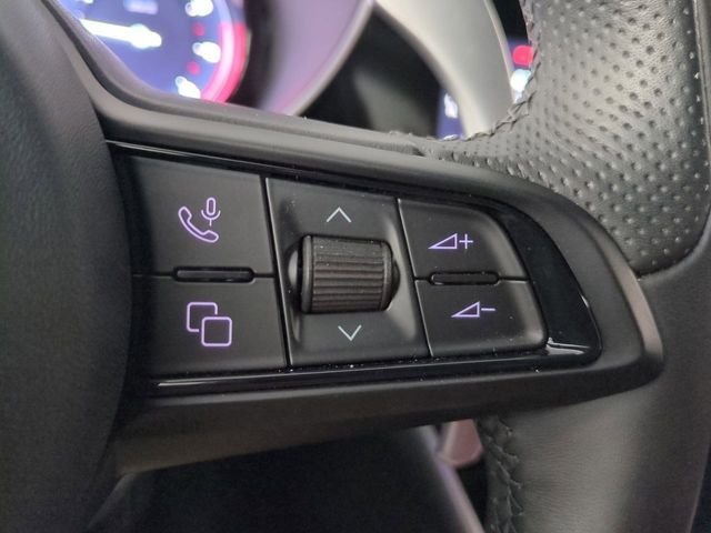 2025 Alfa Romeo Giulia Base - Photo 13