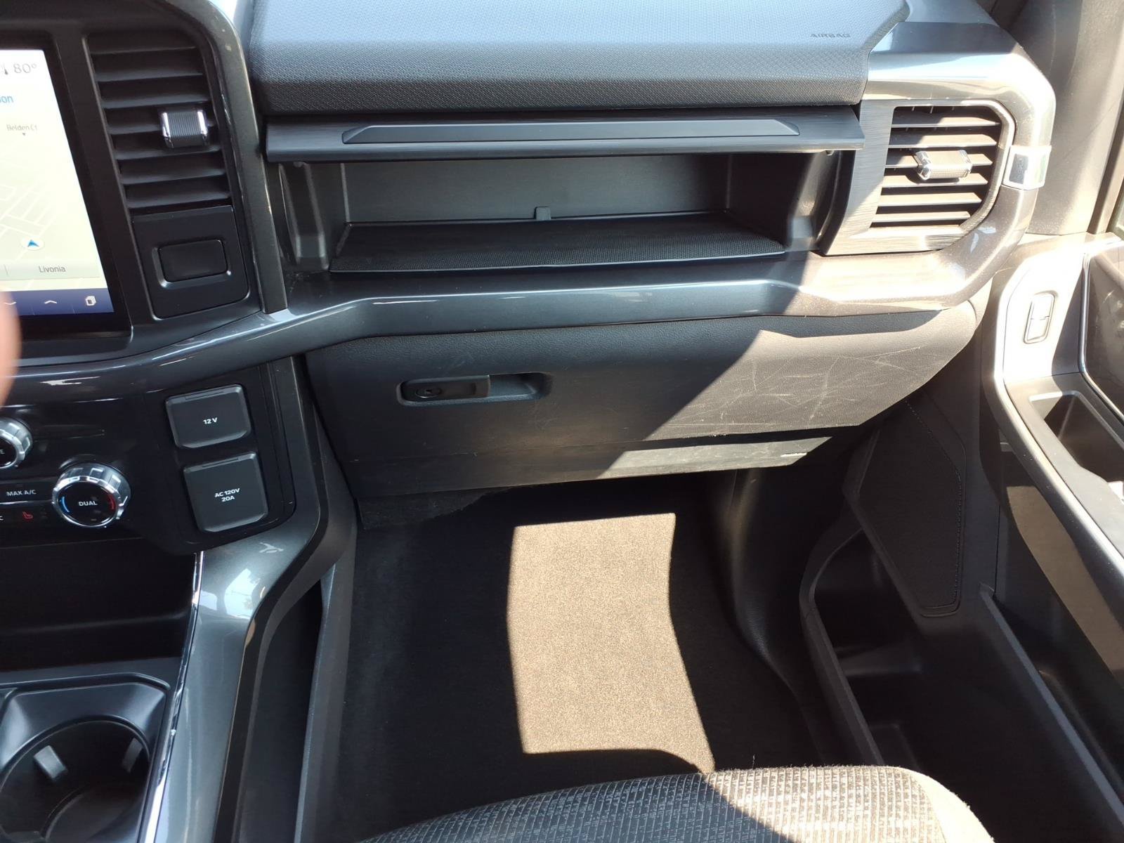 Used 2023 Oxford White Ford XLT image 14