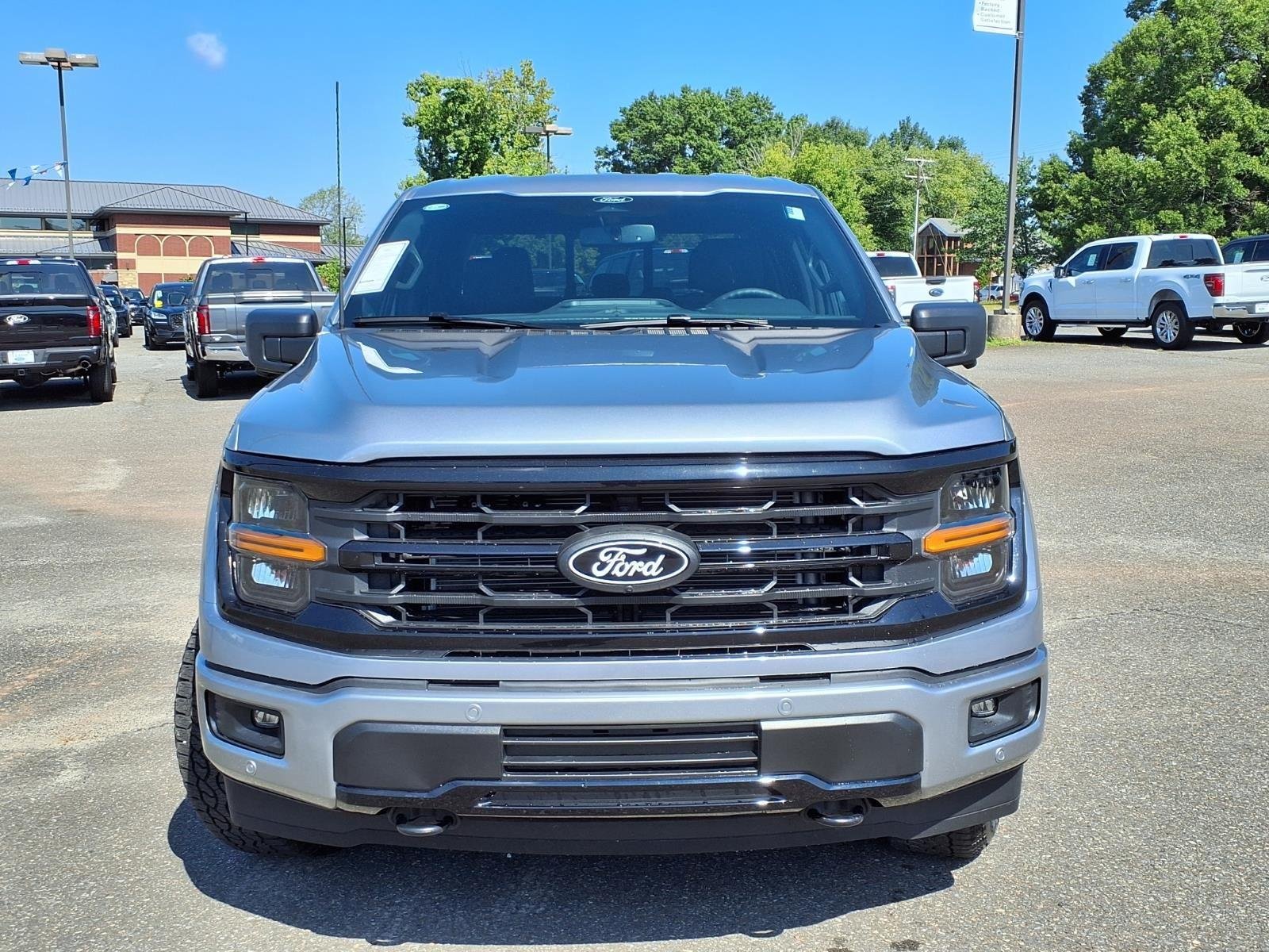 New 2026 Iconic Silver Metallic Ford XLT image 8