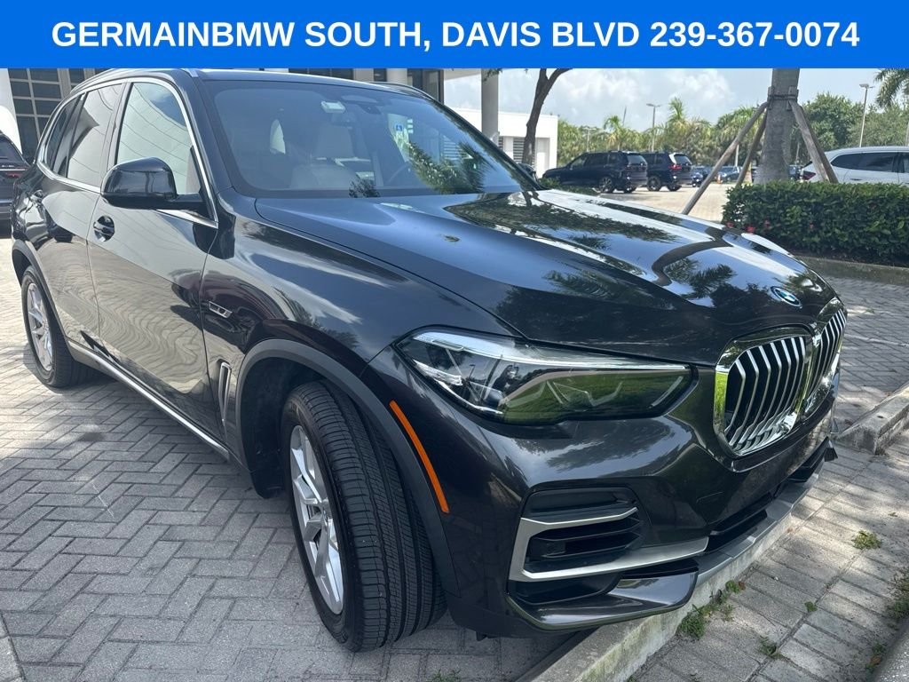 Certified Used 2022 Dark Graphite BMW xDrive45e image 7