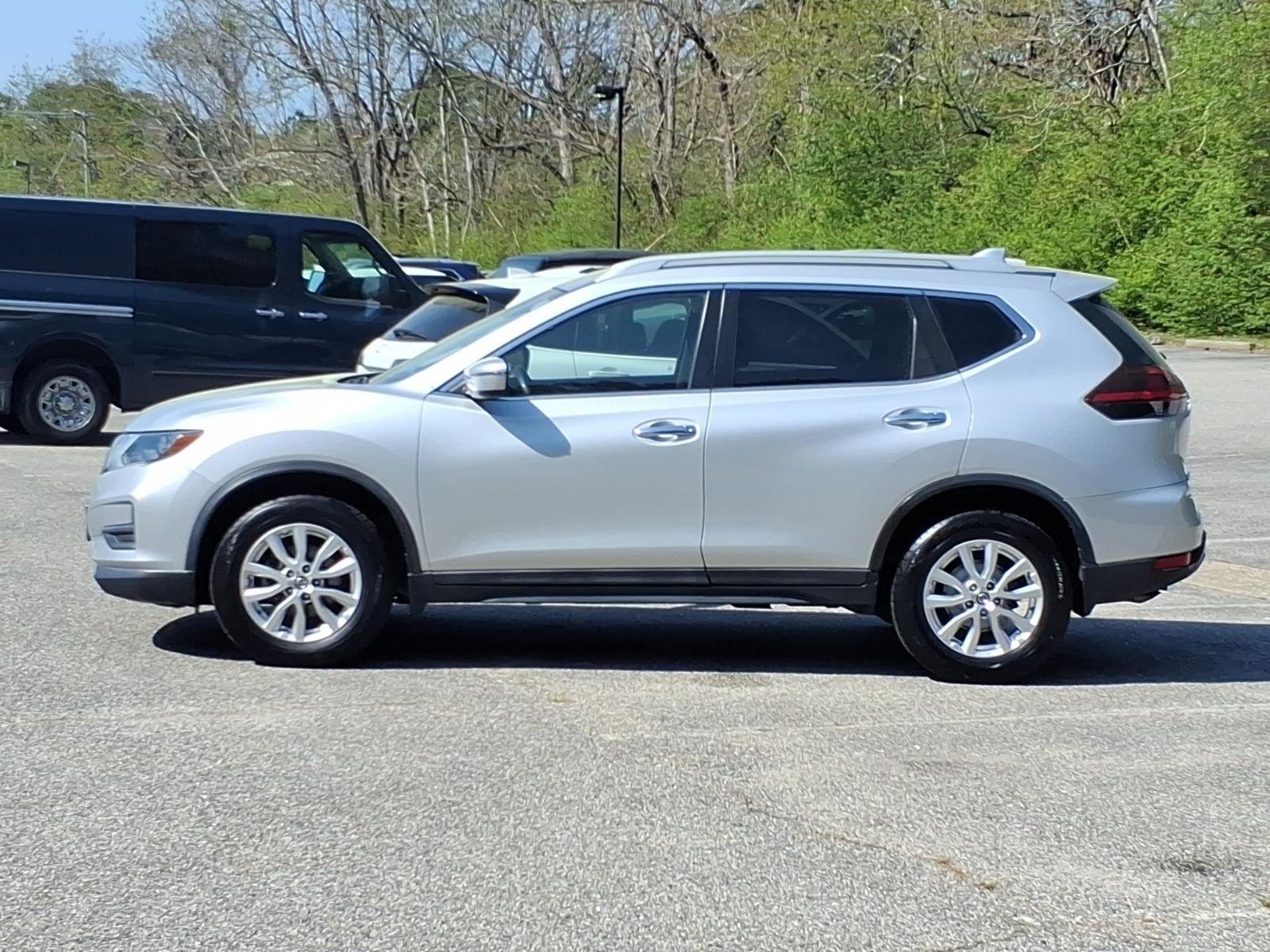 Used 2019 Gun Metallic Nissan S image 3
