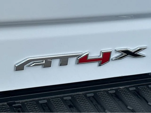 2026 GMC Sierra 1500 AT4X - Photo 15