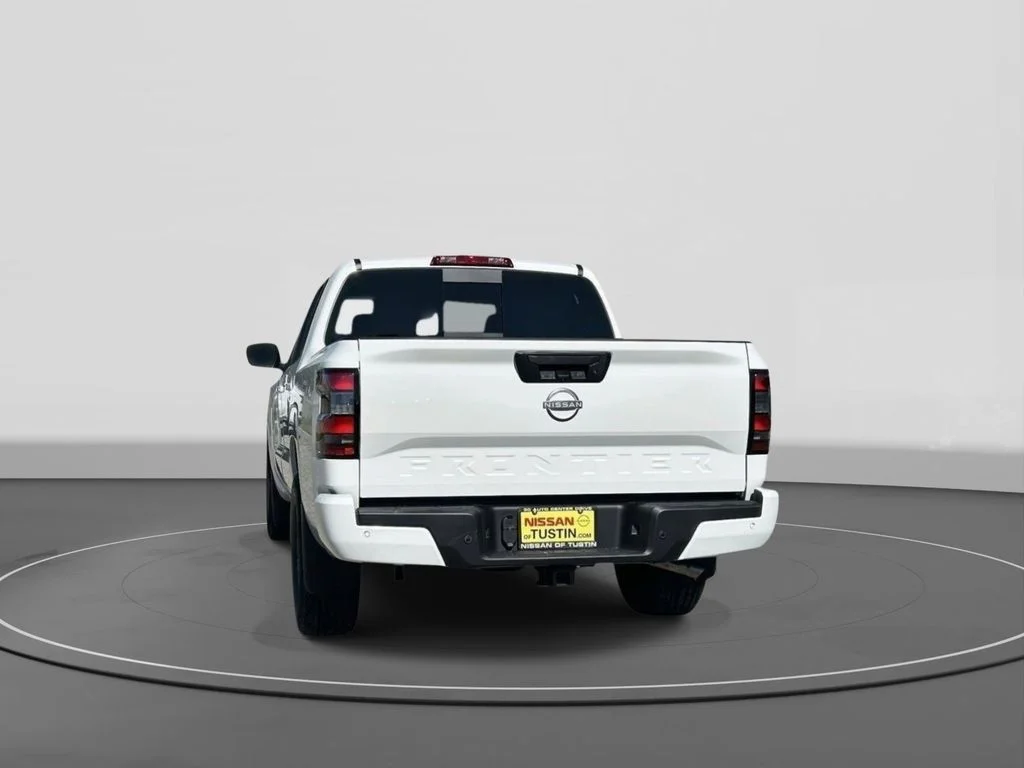 New 2026 Glacier White Nissan SV image 4